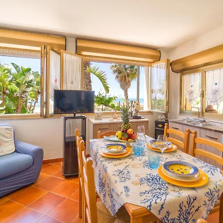 3 Bedroom Awesome In Holiday home Menfi