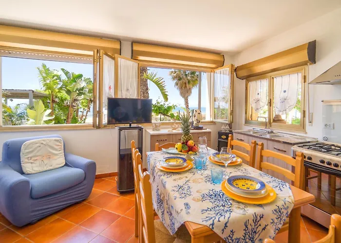3 Bedroom Awesome In Дом отдыха Менфи
